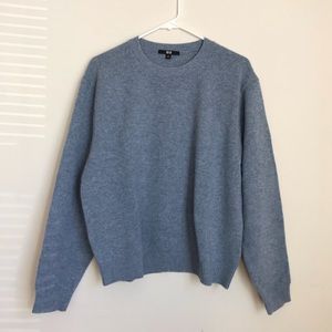 100% Wool 💯 Uniqlo Sweater